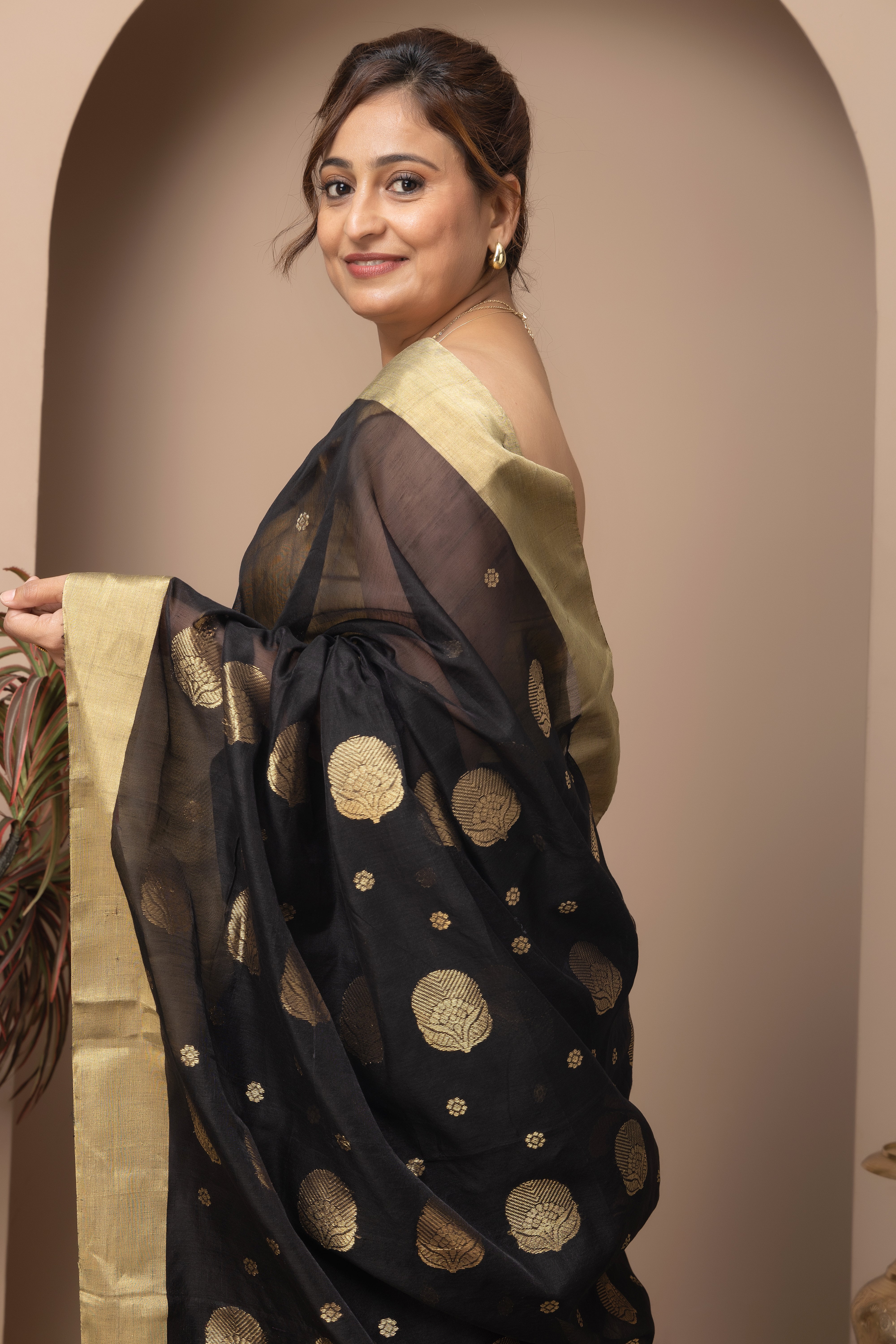 Chanderi handwoven pure pattu silk black colour saree