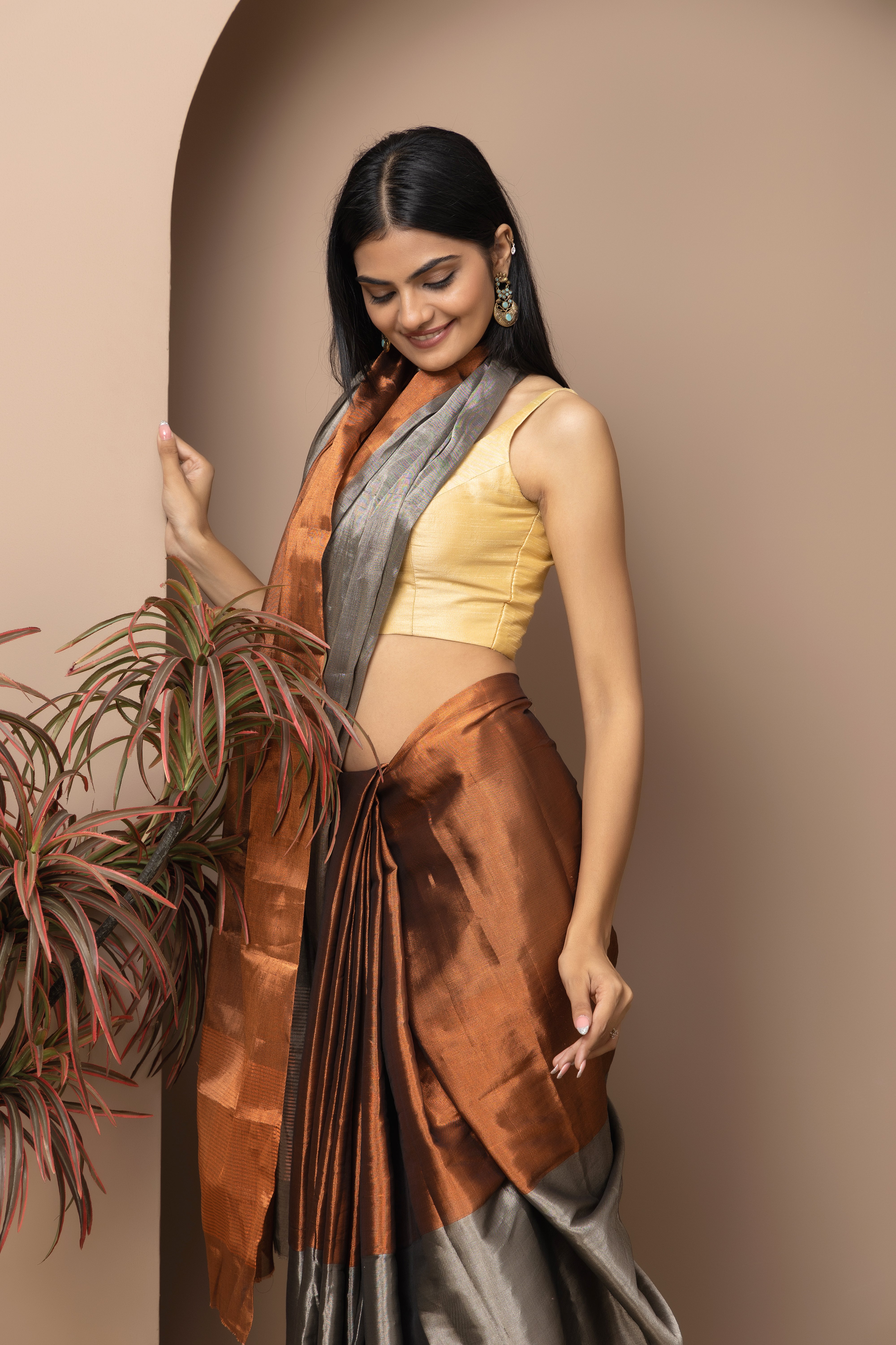 Chanderi handwoven Tissue half and half copper and silver-grey colour saree