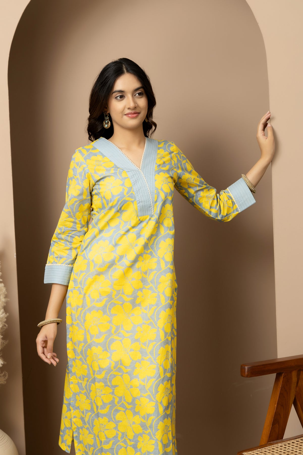Amaltas bloom- Grey and yellow flower print kurta