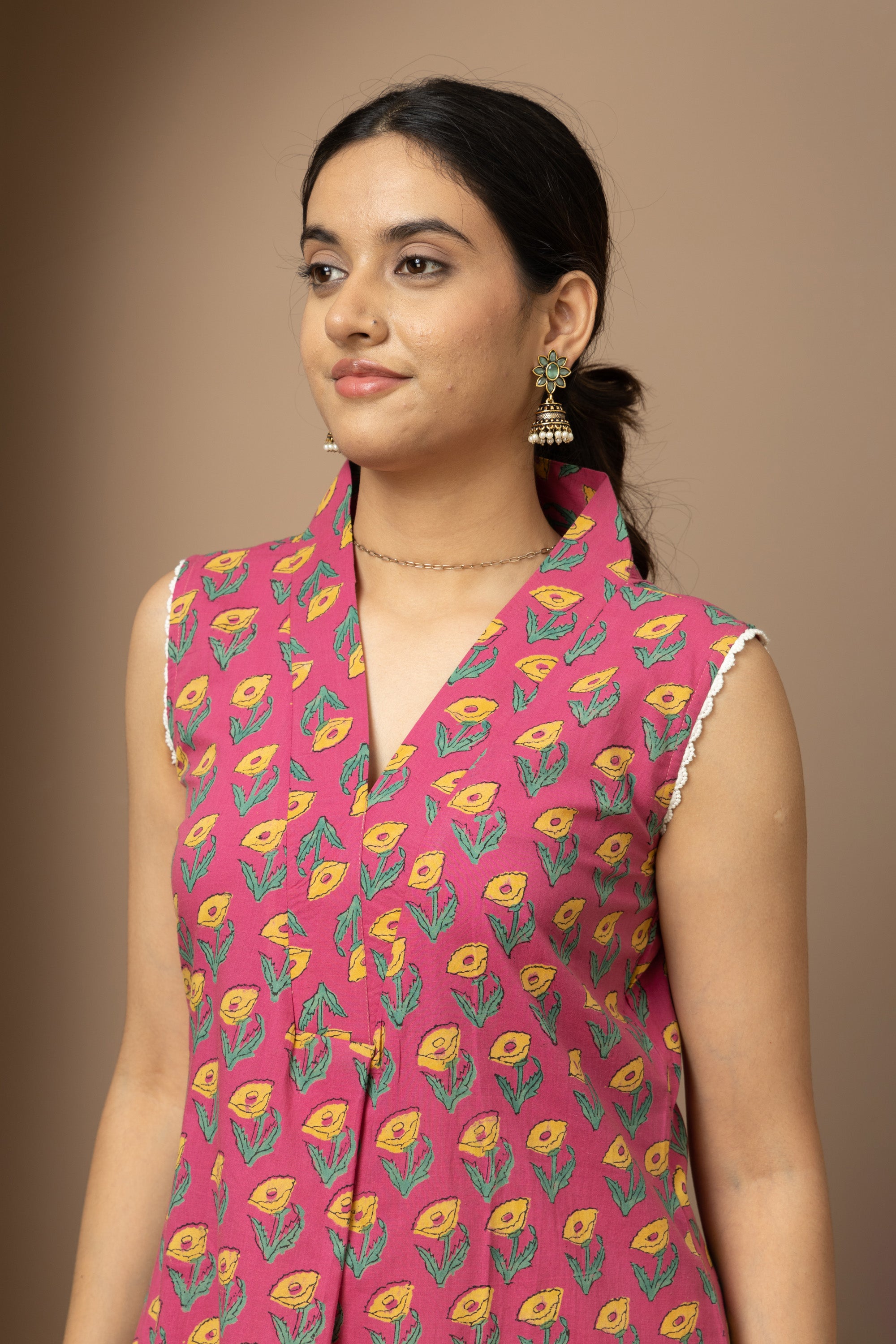 Berry Bloom- Berry pink floral cotton Sleeveless Kurta