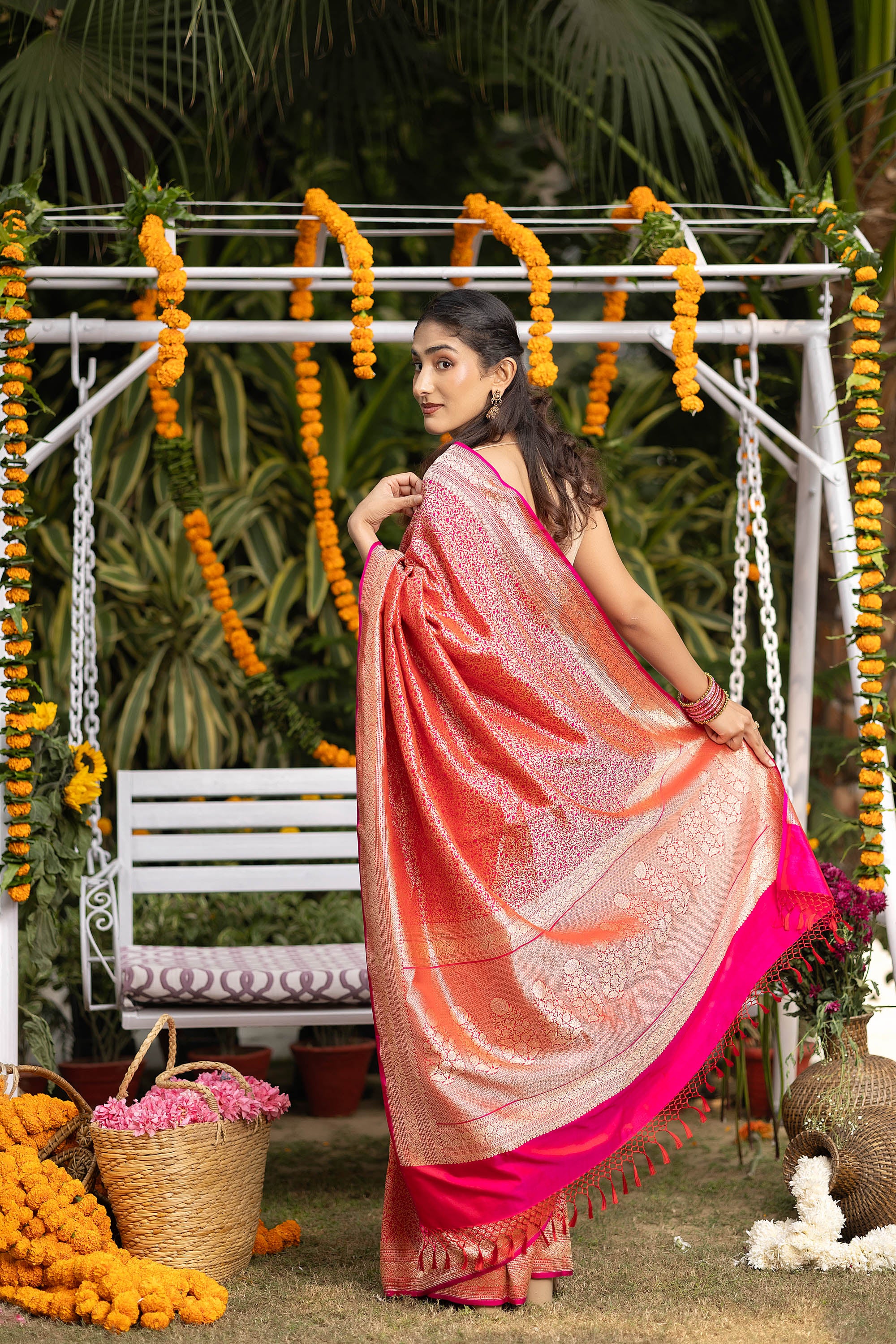 Banarasi Handloom Red-pink pure silk saree with fine zari Jaal work