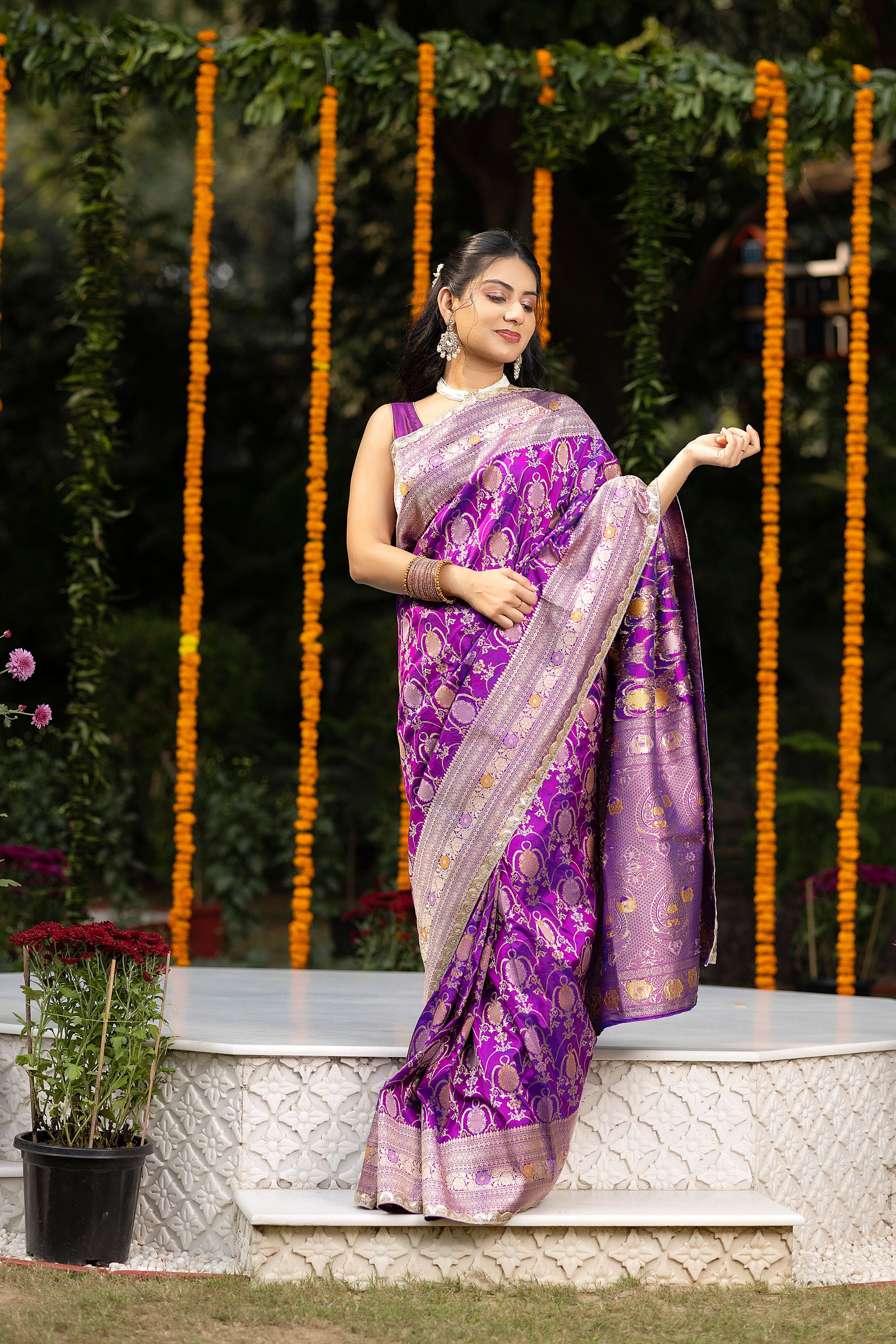 Banarasi Handloom rich magenta pure silk saree with zari Jaal work