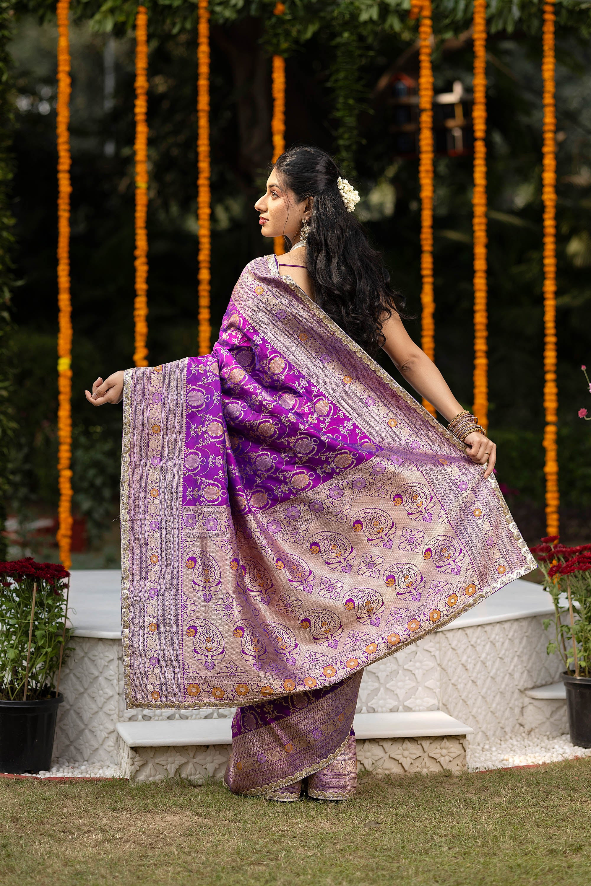 Banarasi Handloom rich magenta pure silk saree with zari Jaal work