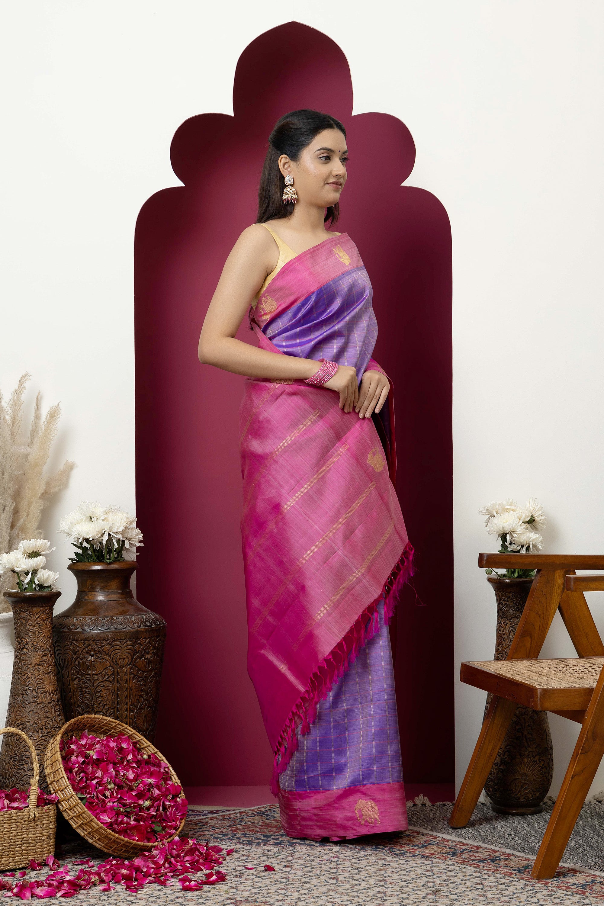 Kanjivaram handloom pure silk pure zari saree with lavender body and contrast pink border and pallu