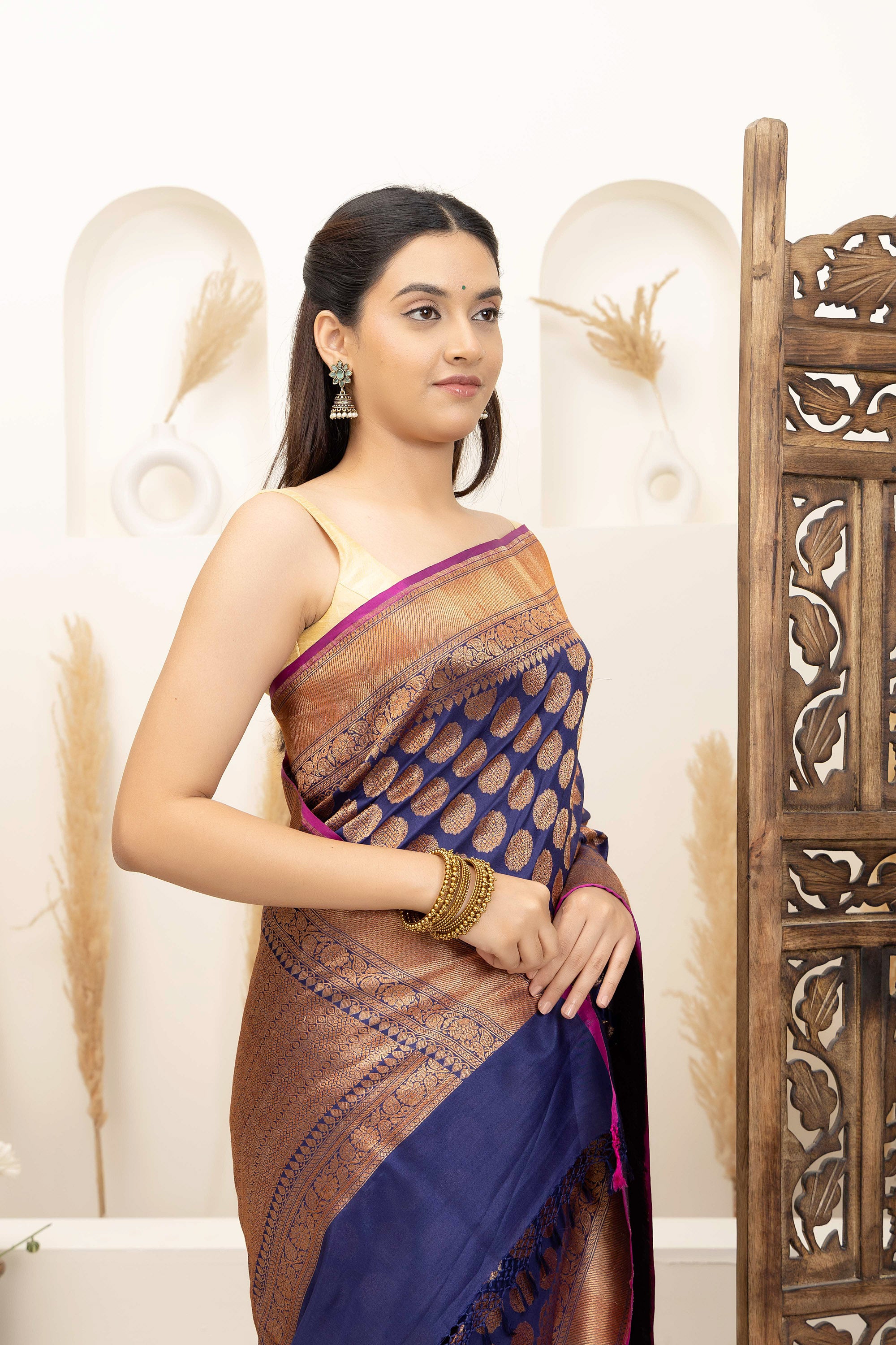 Banarasi Handloom deep blue pure katan silk saree with beautiful bronze zari motif all over and zari border and pallu