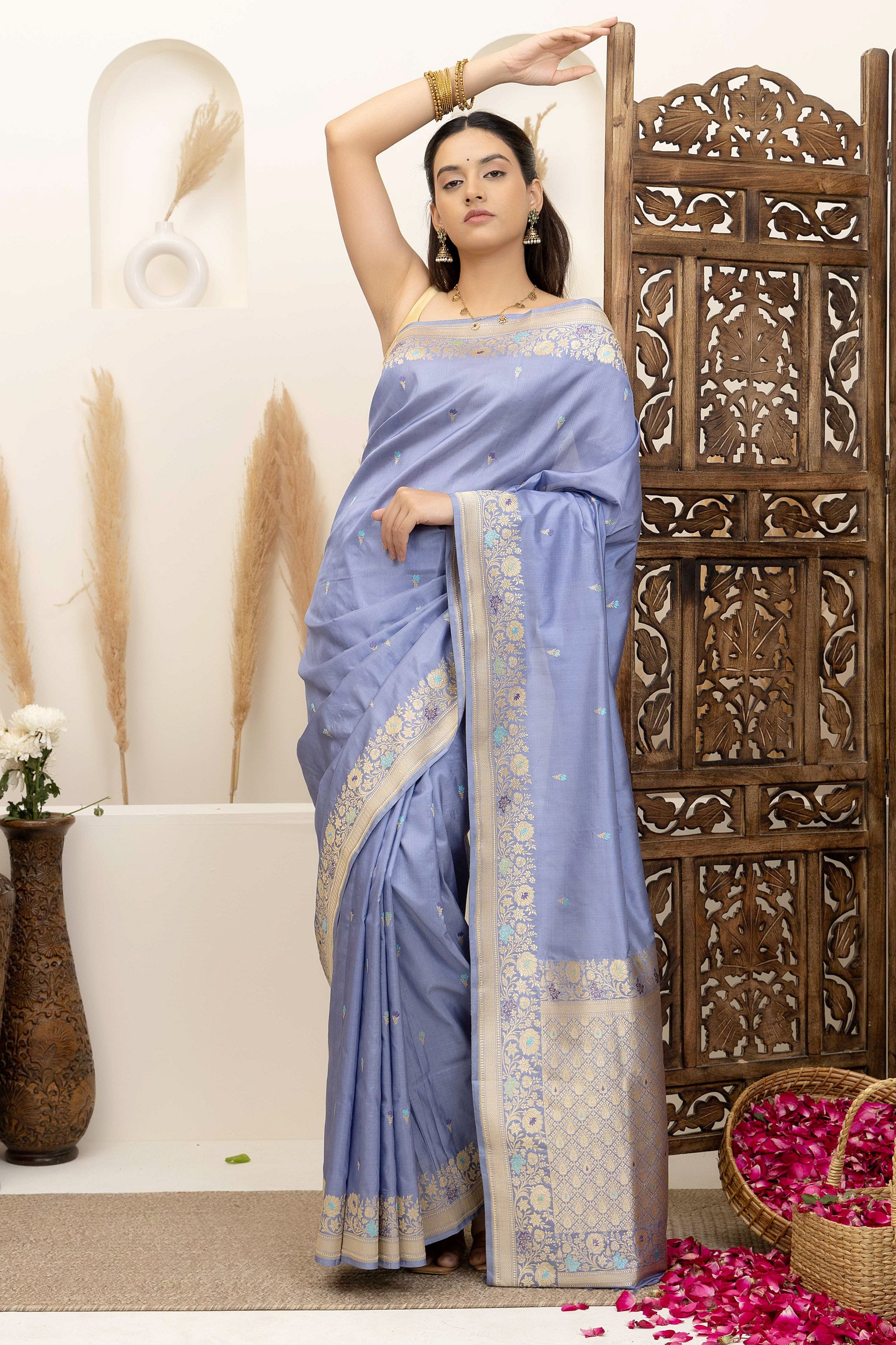 Banarasi Handloom pure silk blue saree, small bute all over , heavy zari border and pallu with meenakari work