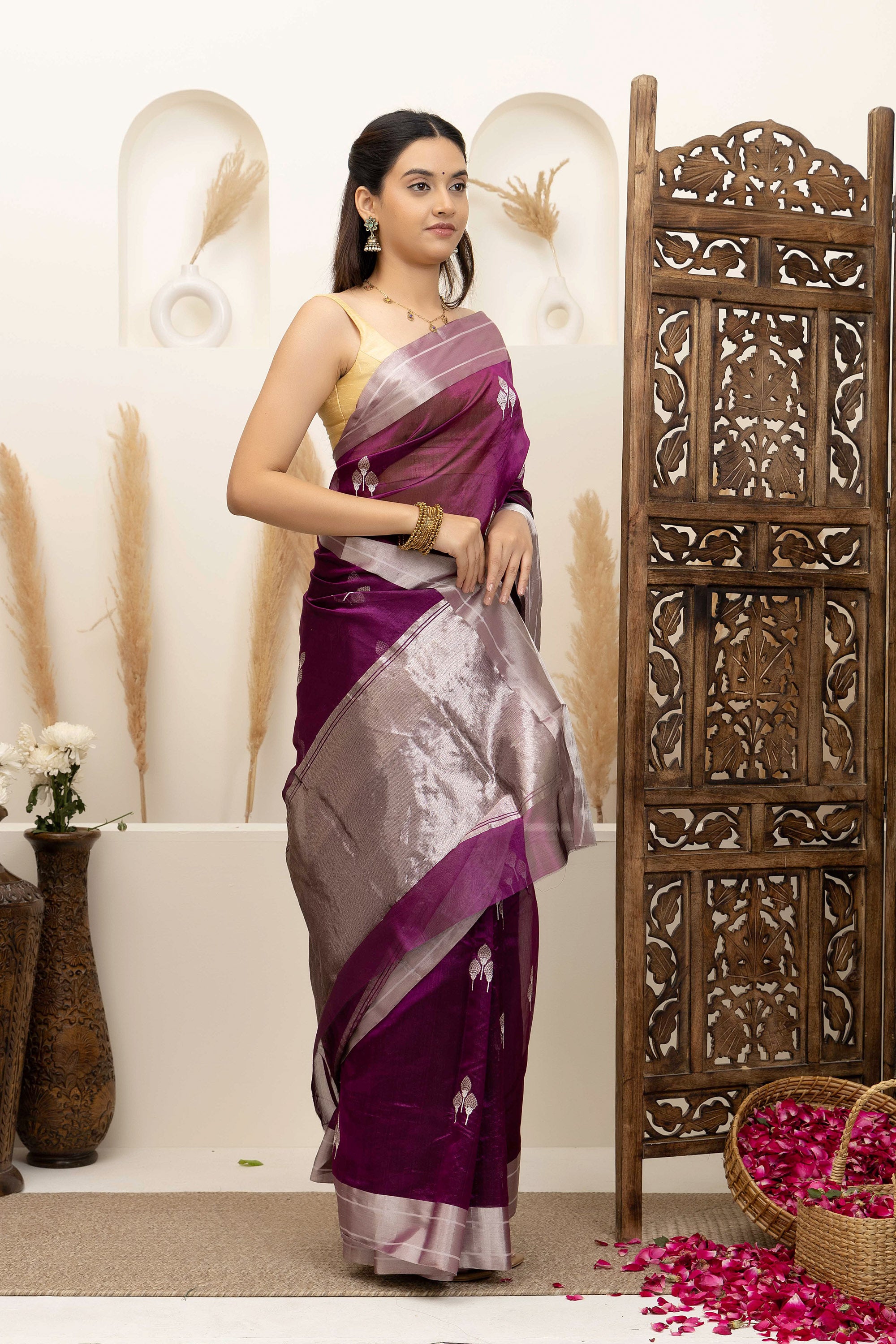 Chanderi handwoven pure silk deep magenta saree with large bute deign all over, zari, border and pallu