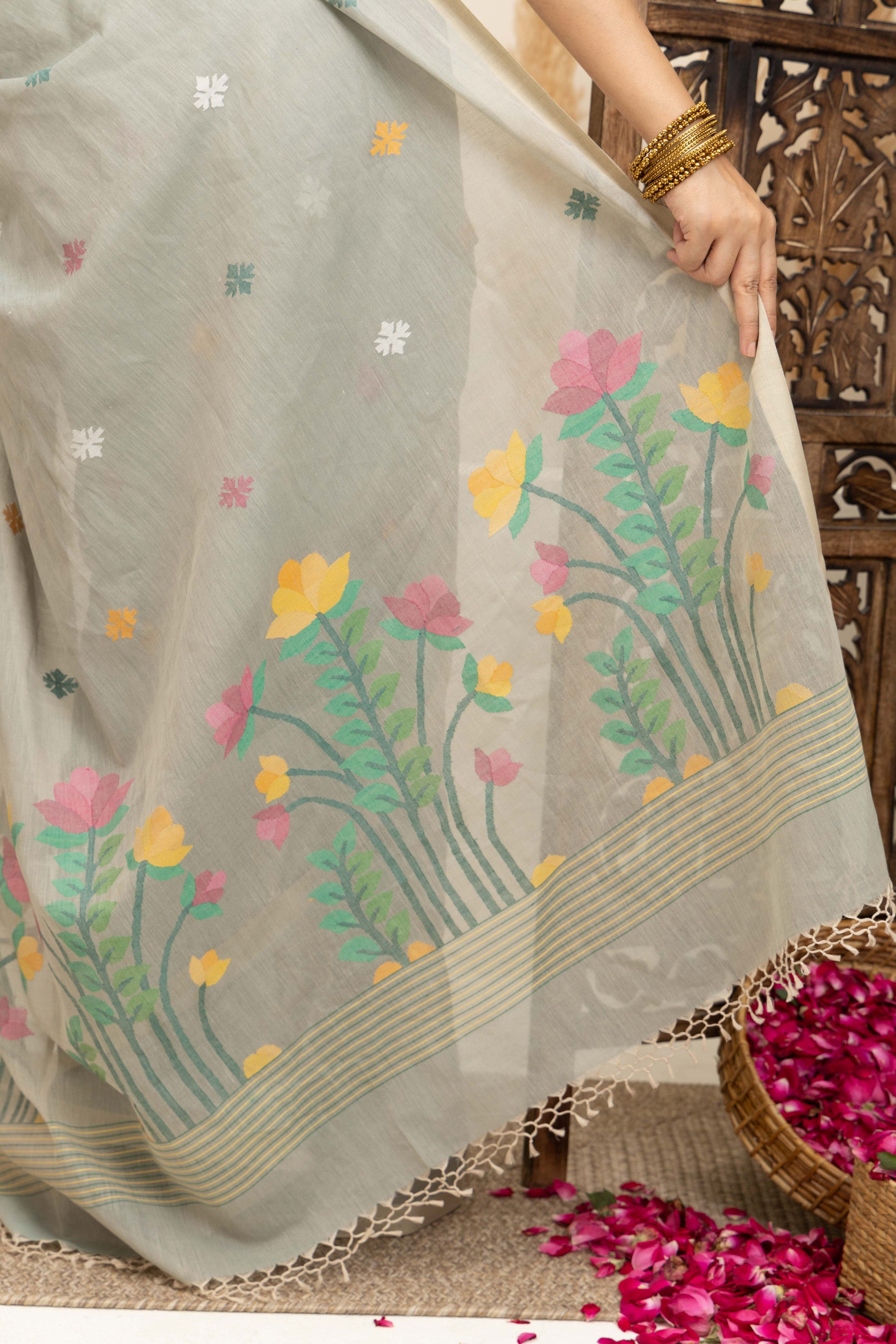 Jamdani Handloom pure fine cotton light green saree, with small bute all over and thread weave heavy pallu
