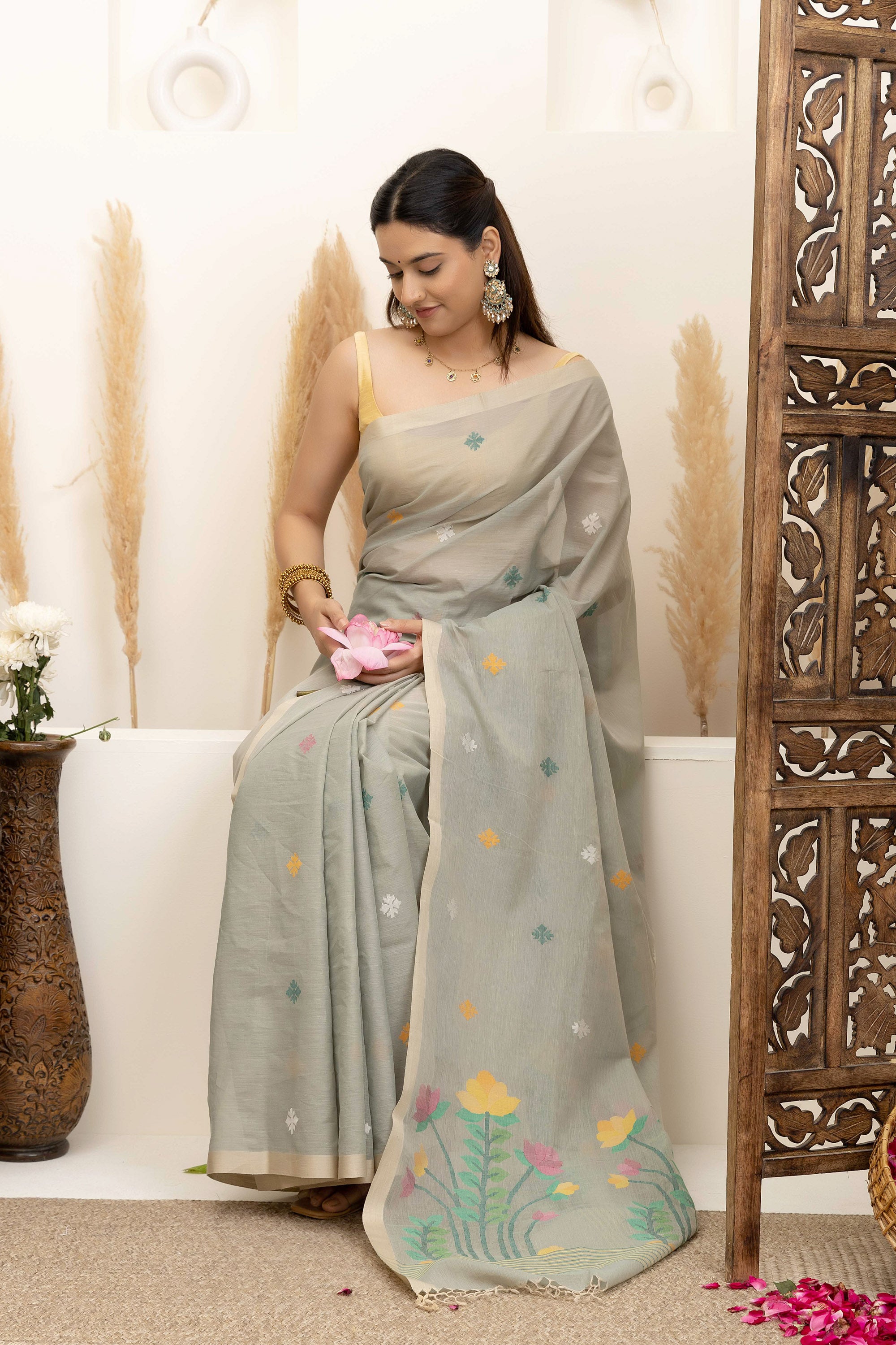 Jamdani Handloom pure fine cotton light green saree, with small bute all over and thread weave heavy pallu