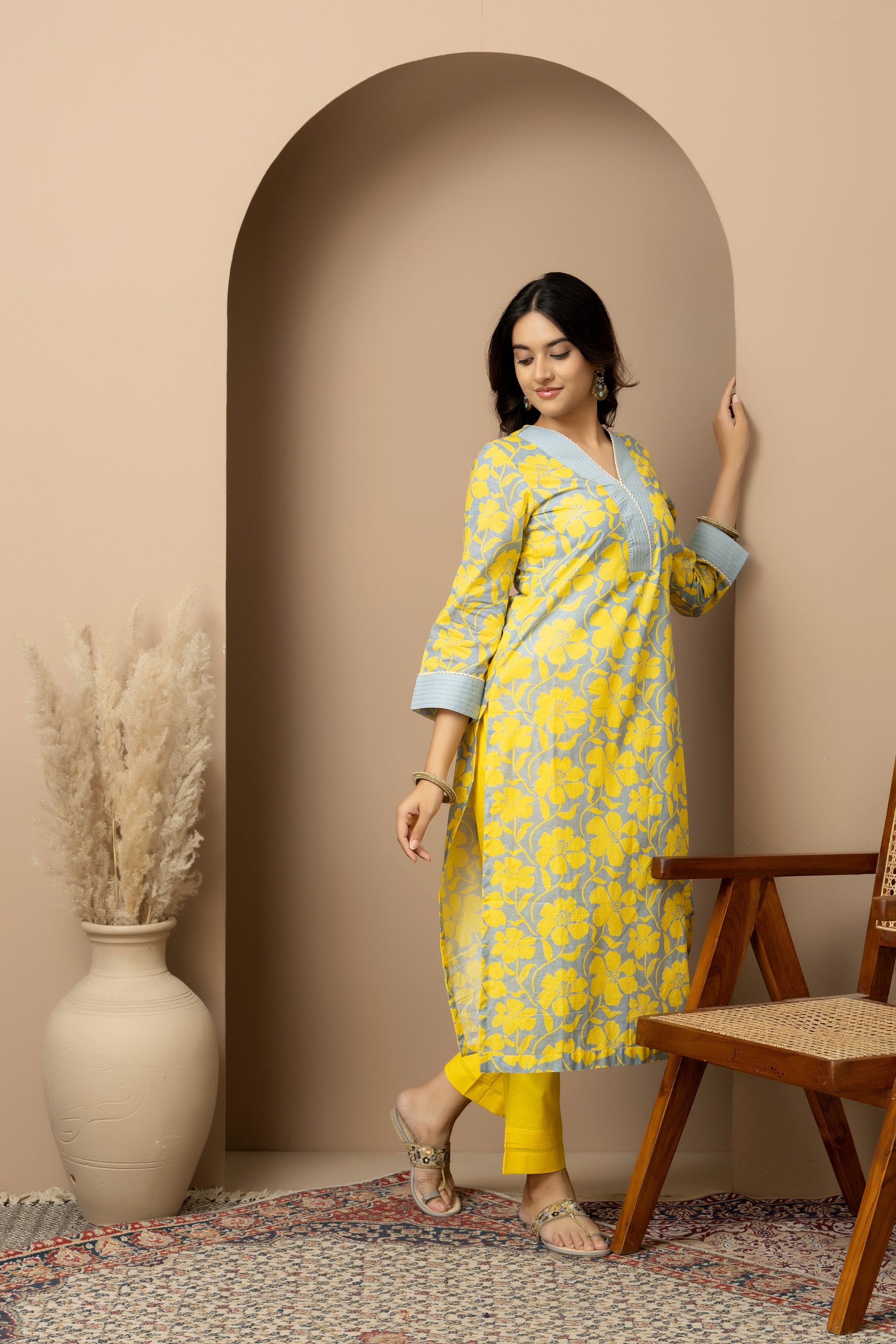 Amaltas bloom- Grey and yellow flower print kurta