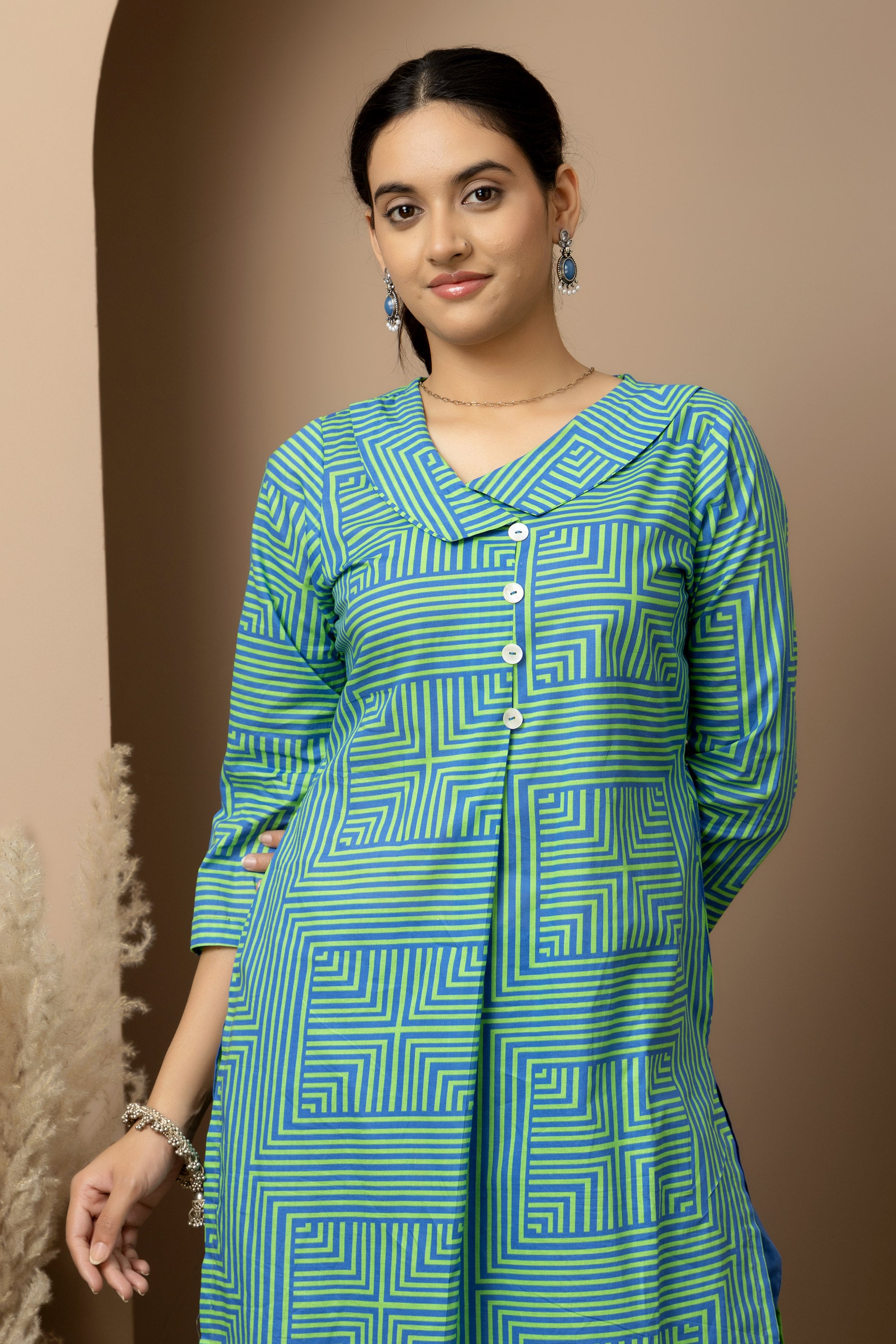 Spring Maze - Green and cobalt blue geometric print cotton kurta
