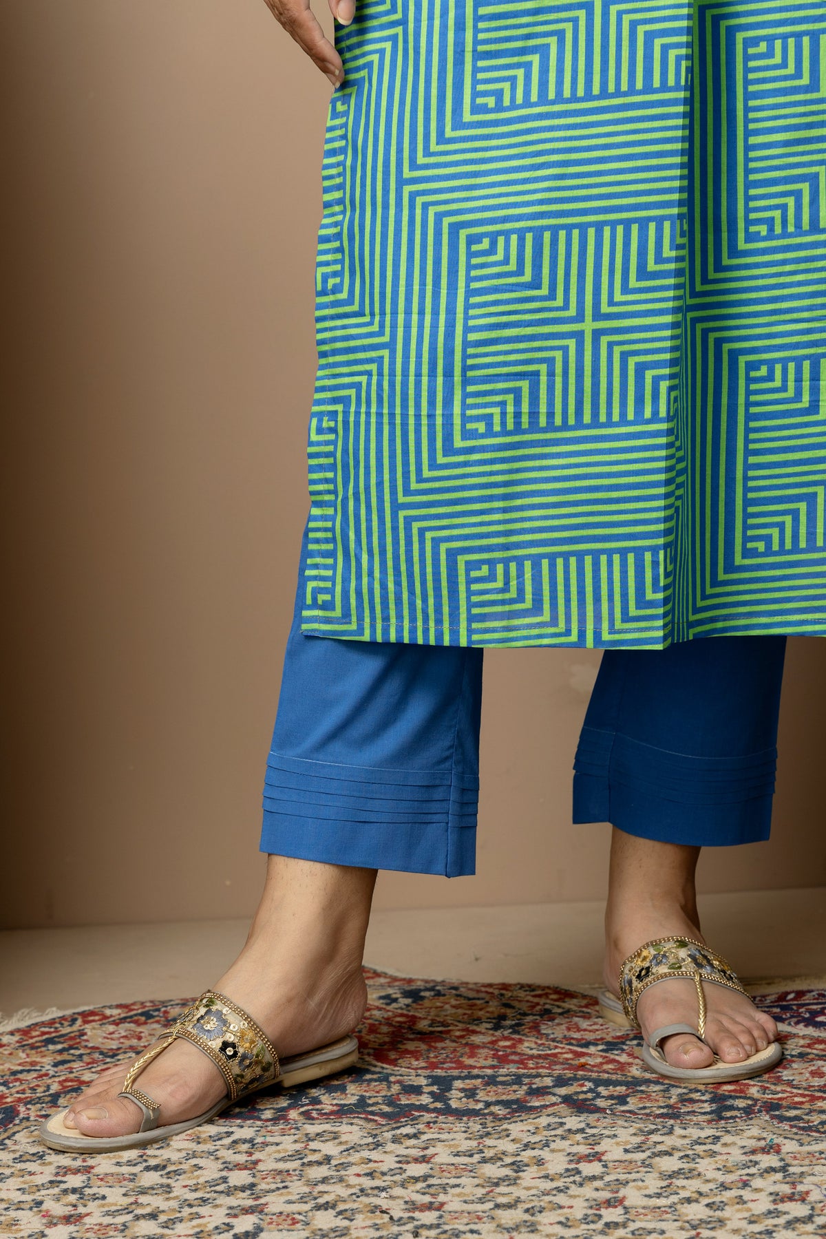 Spring Maze - Green and cobalt blue geometric print cotton kurta with blue straight pants
