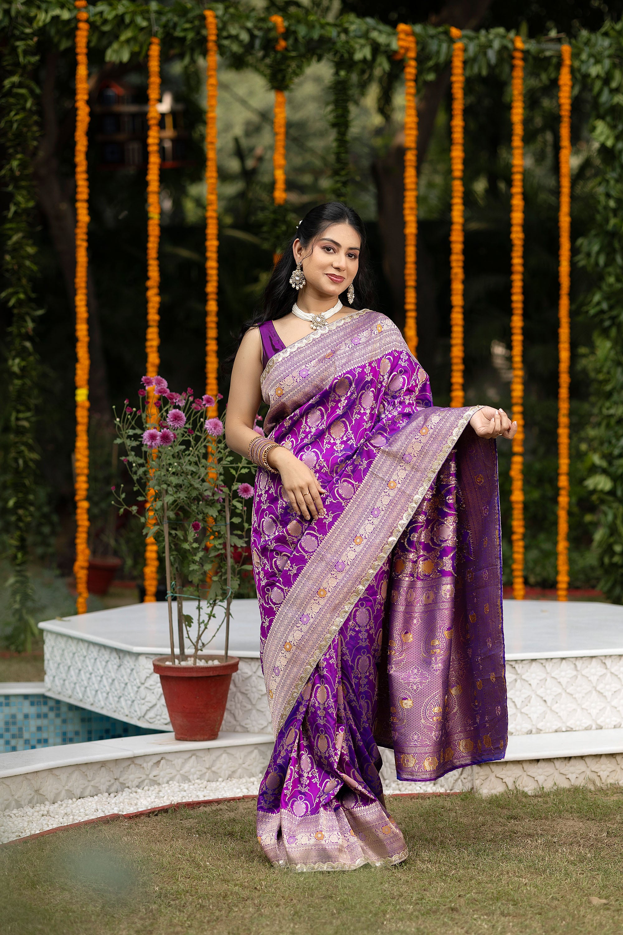 Banarasi Handloom rich magenta pure silk saree with zari Jaal work