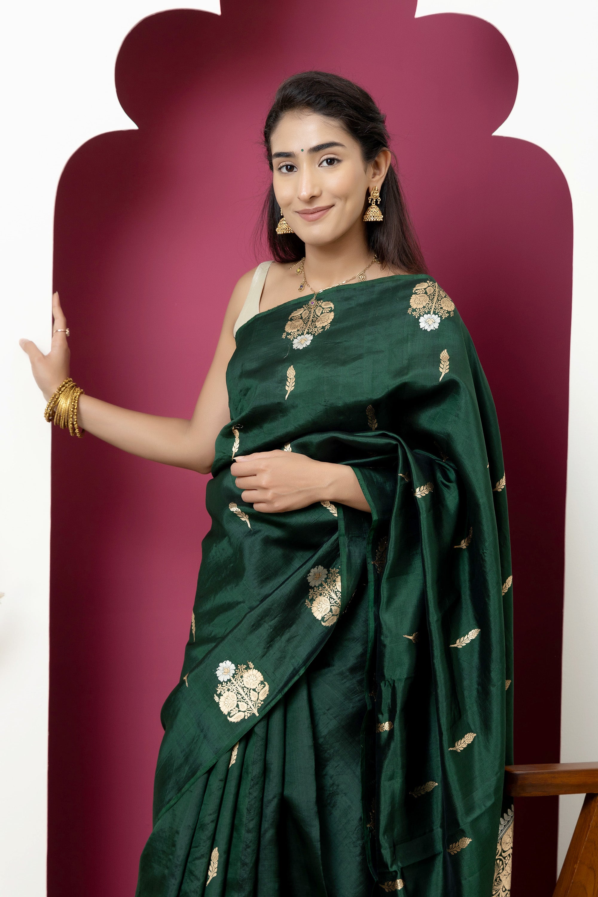 Banarasi Handloom deep bottle green pure silk saree with large bute on the border, bute all over and zari border