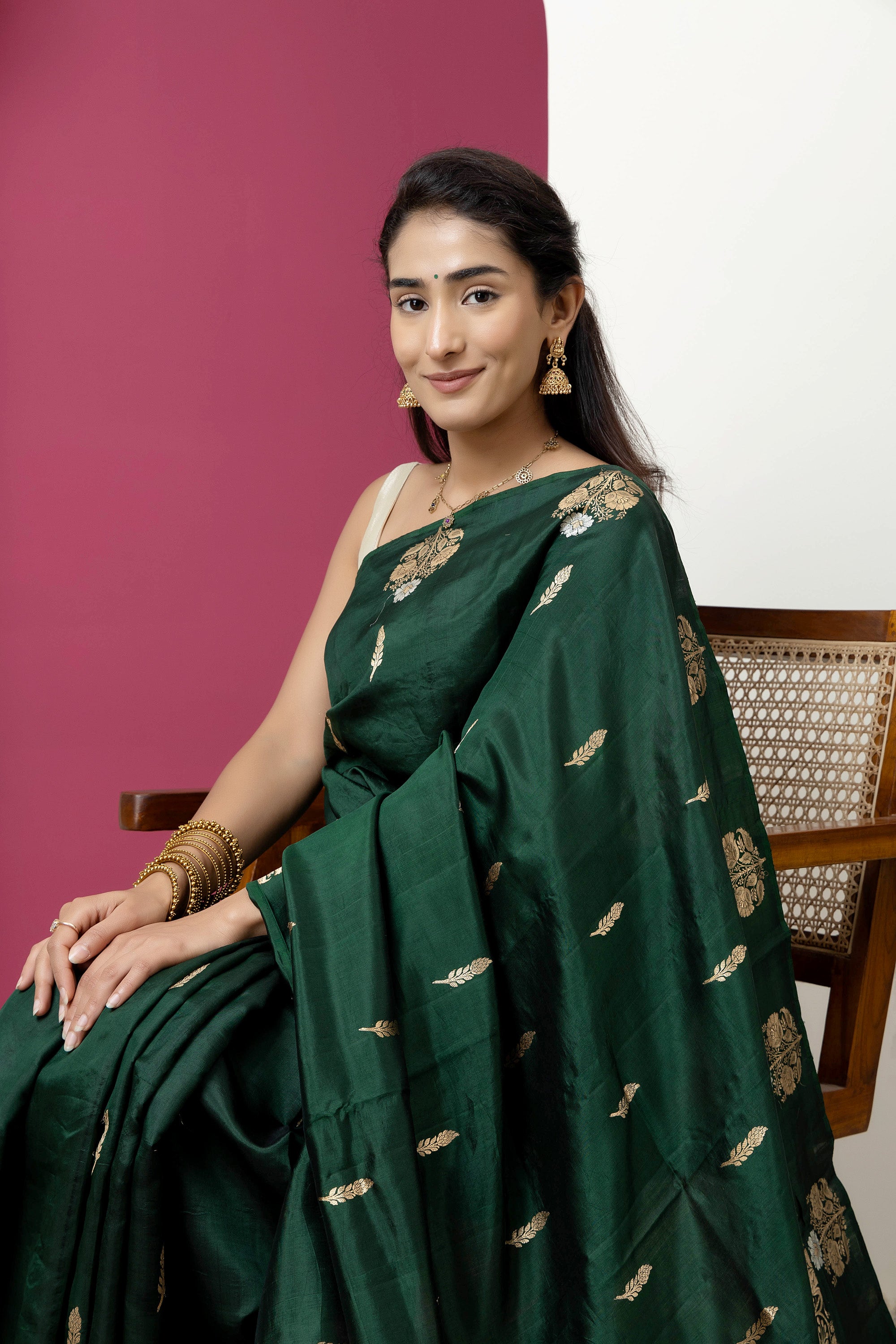 Banarasi Handloom deep bottle green pure silk saree with large bute on the border, bute all over and zari border