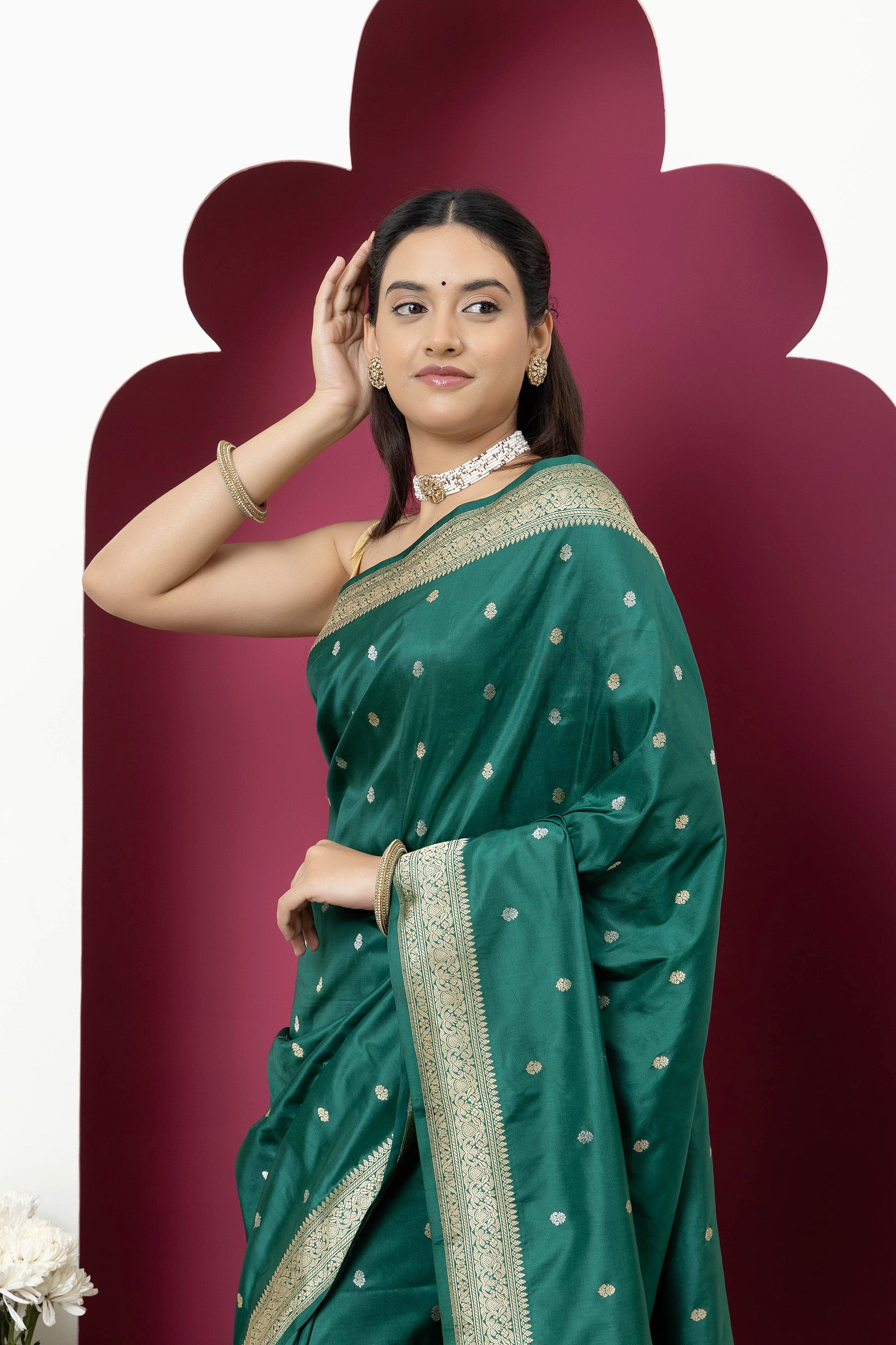 Banarasi Handloom beautiful green pure katan silk saree with small bute all over, intricate Zari border and pallu