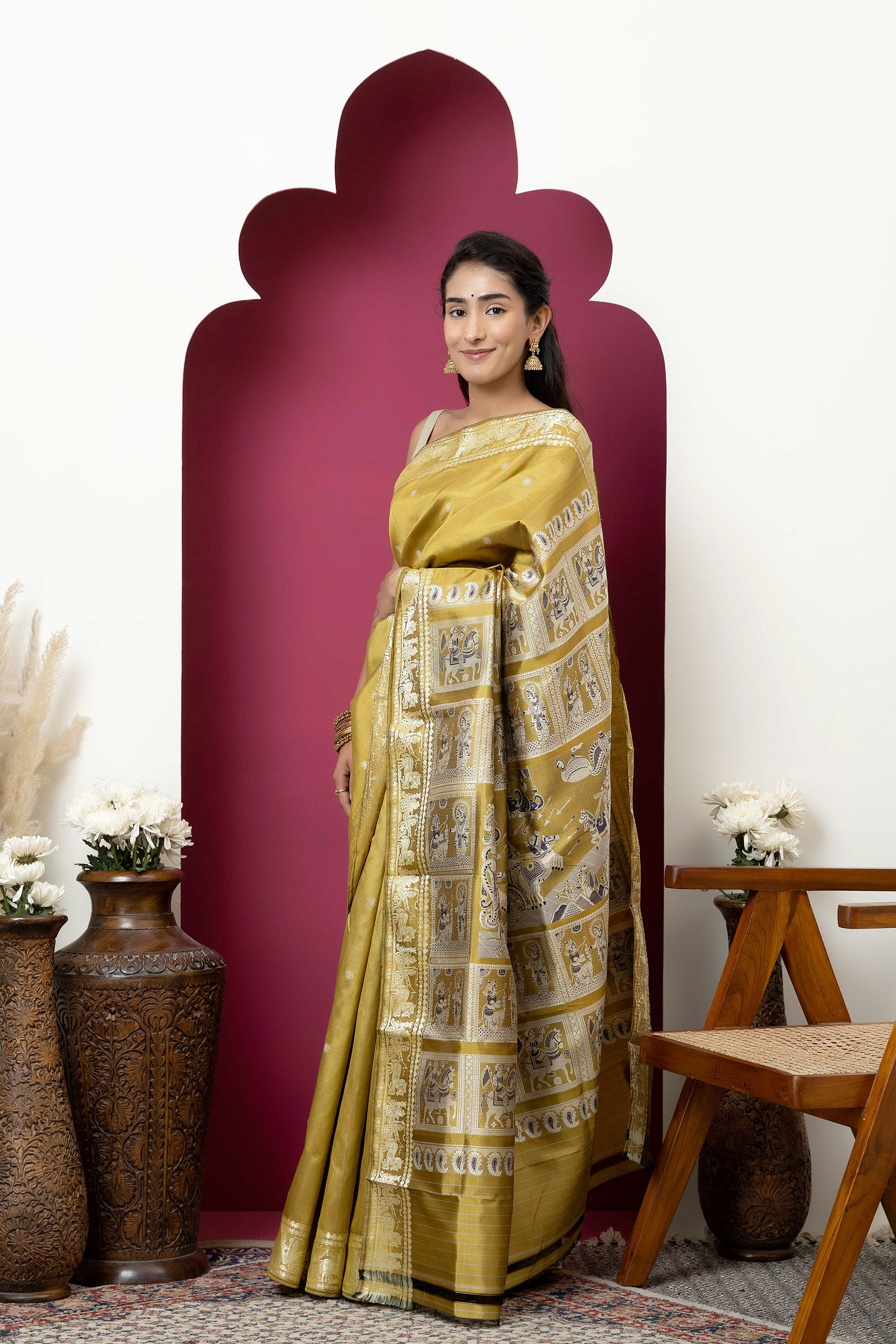Baluchari handloom pure silk sari, with intricate weaving on border and pallu