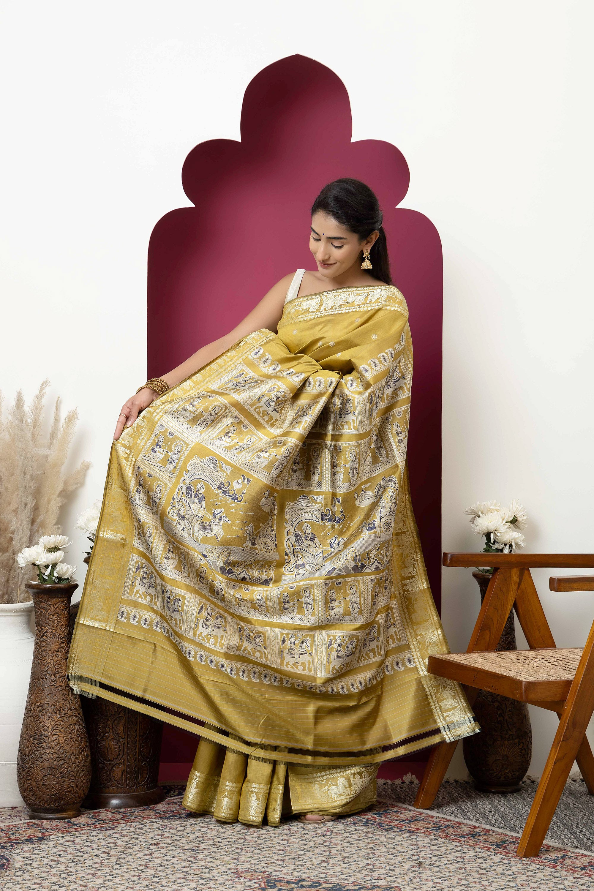 Baluchari handloom pure silk sari, with intricate weaving on border and pallu
