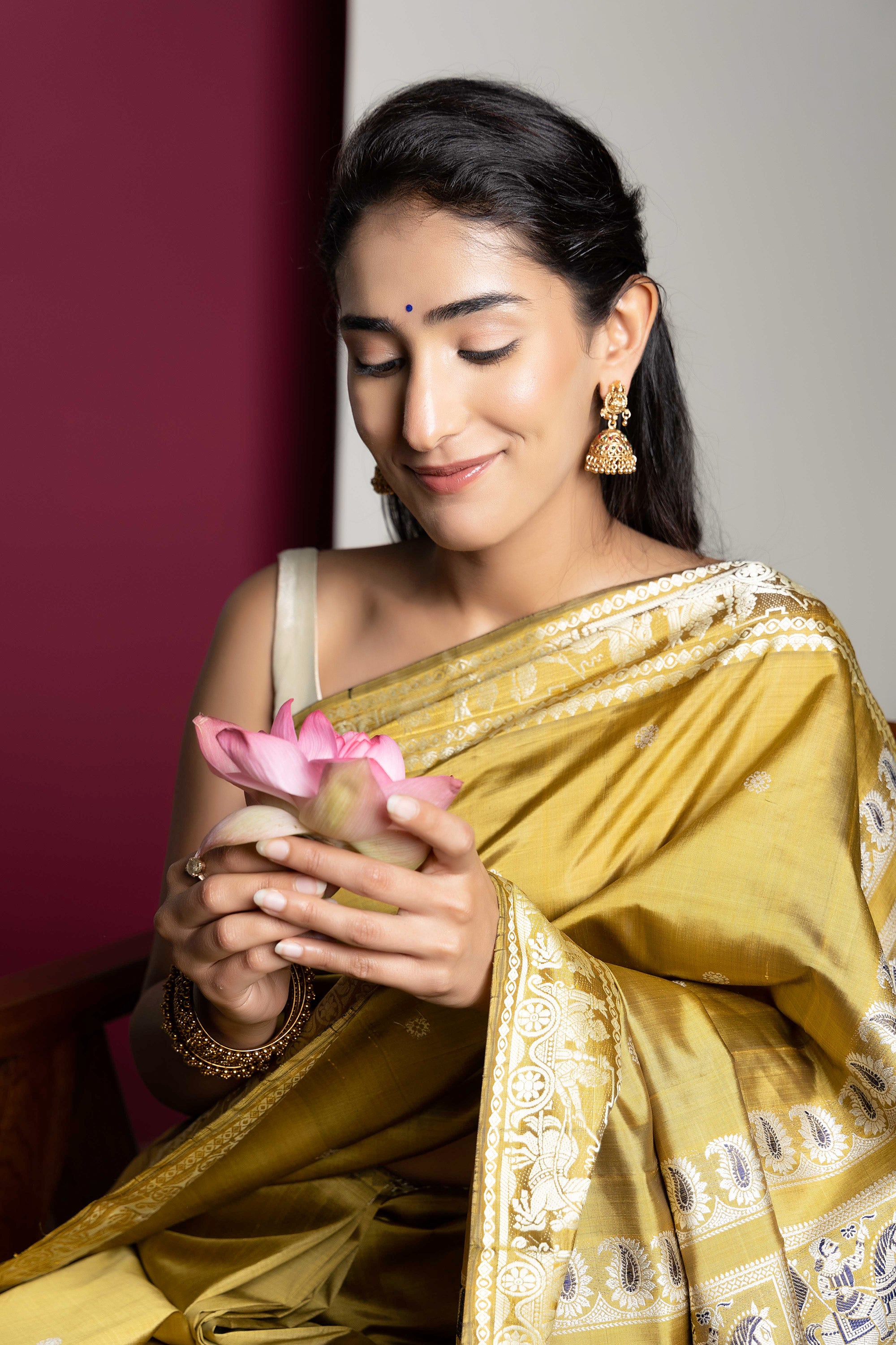 Baluchari handloom pure silk sari, with intricate weaving on border and pallu