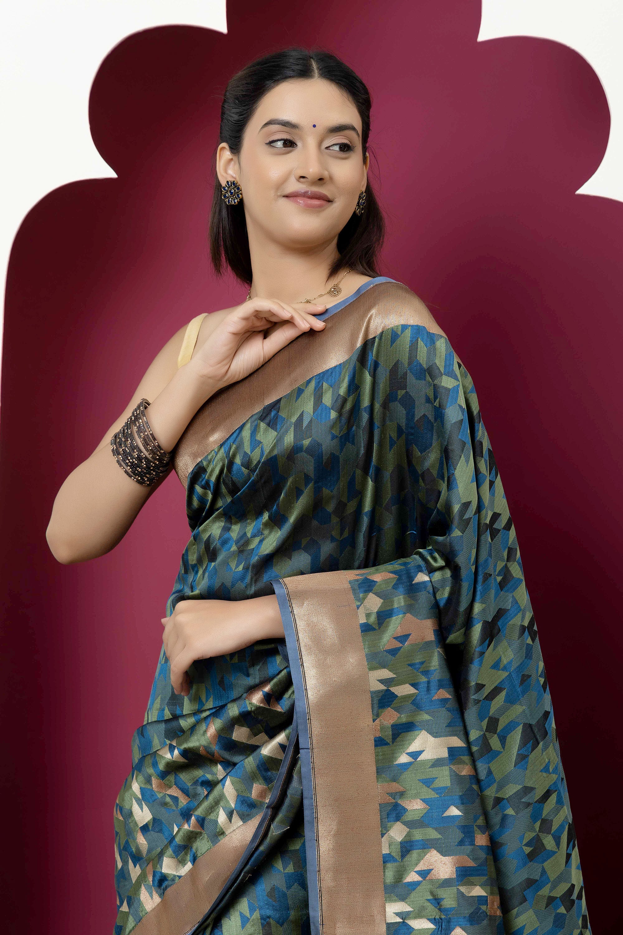 Banarasi pure silk rich Green Tanchui saree with intricate Resham weaving and some zari work