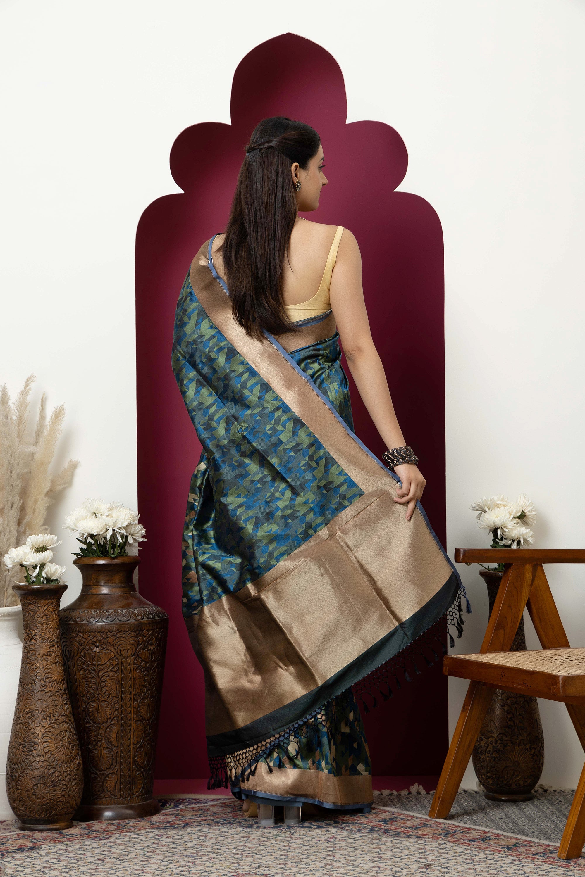 Banarasi pure silk rich Green Tanchui saree with intricate Resham weaving and some zari work