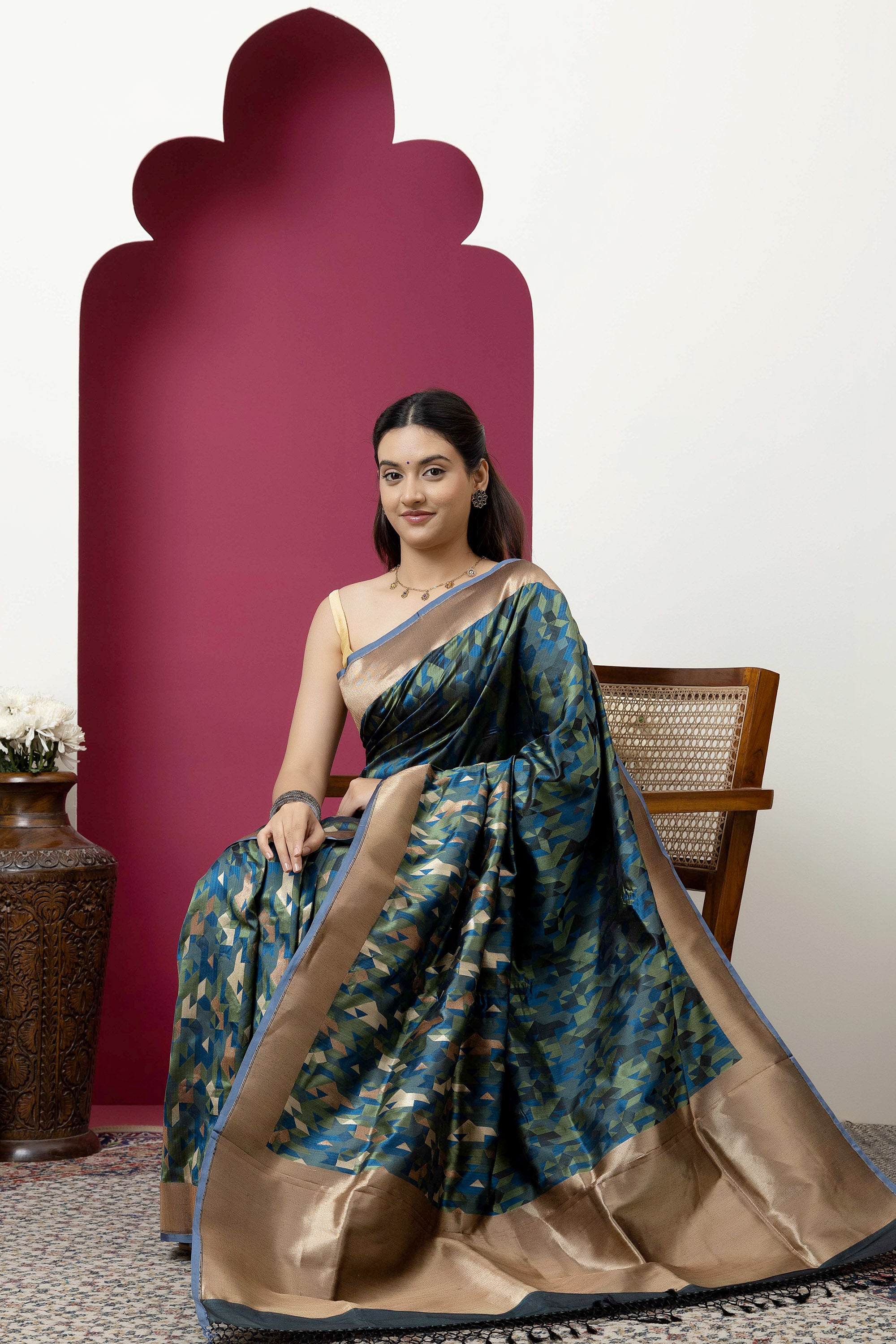 Banarasi pure silk rich Green Tanchui saree with intricate Resham weaving and some zari work