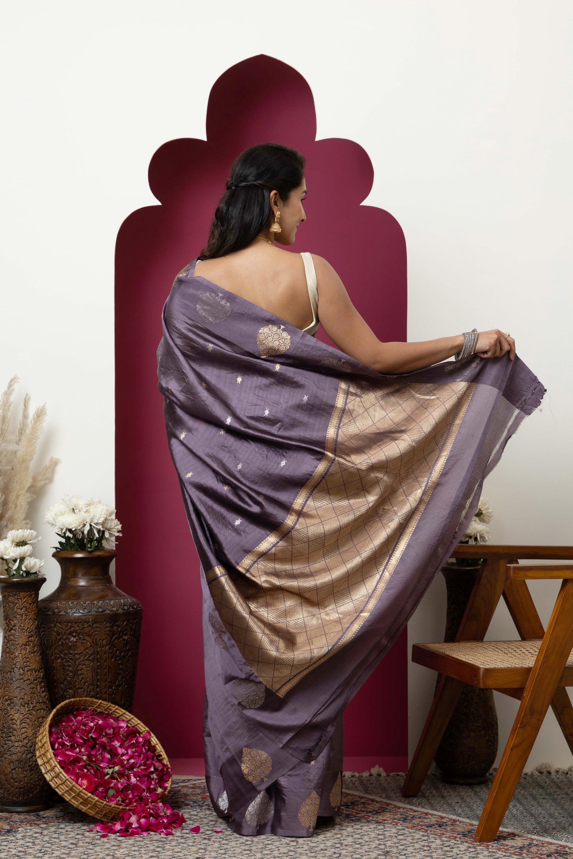 Banarasi Handloom mauve-grey pure silk saree with large buta on the border, small bute all over and zari border