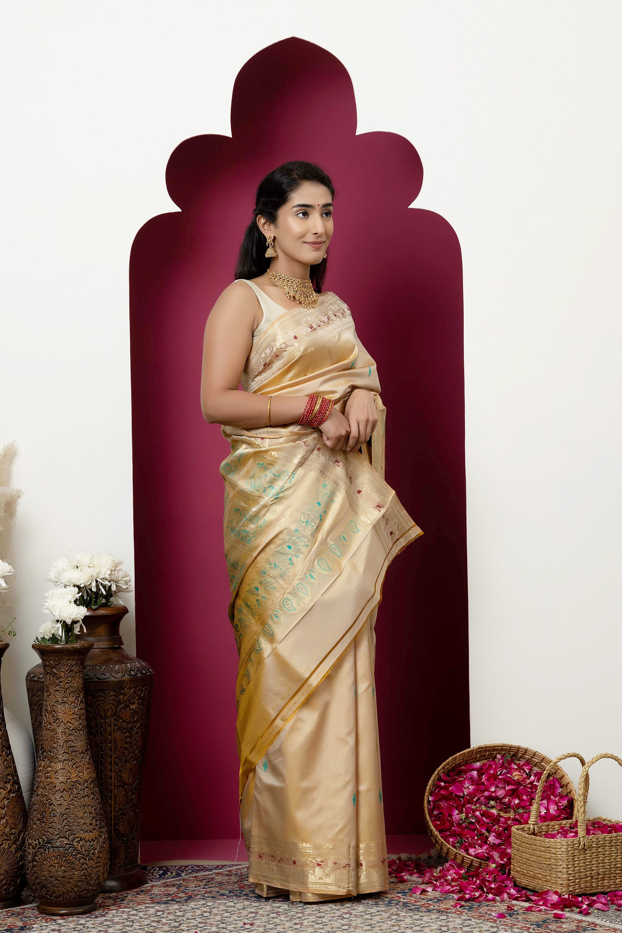 Baluchari handloom pure silk sari, with intricate weaving on border and pallu