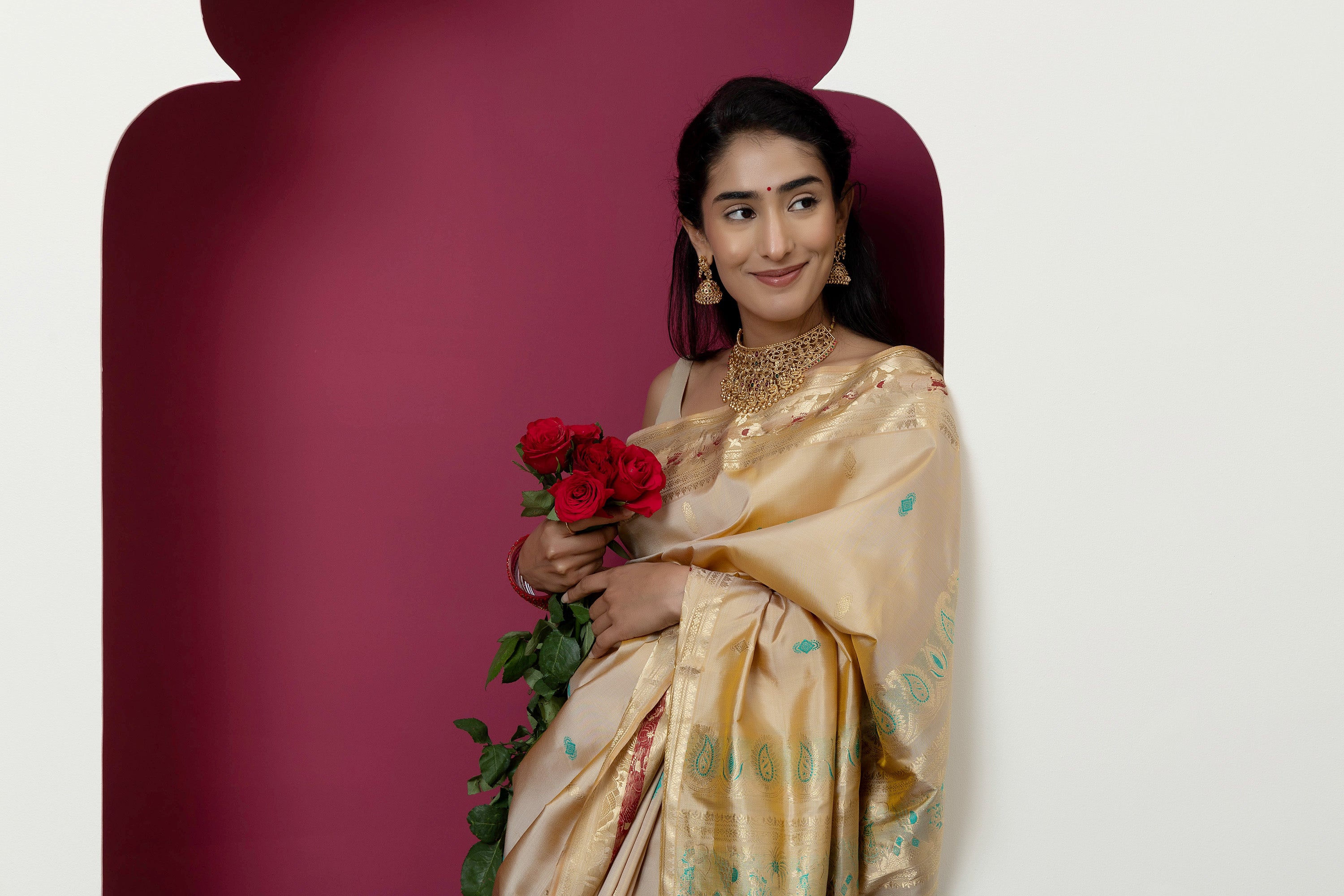 Baluchari handloom pure silk sari, with intricate weaving on border and pallu
