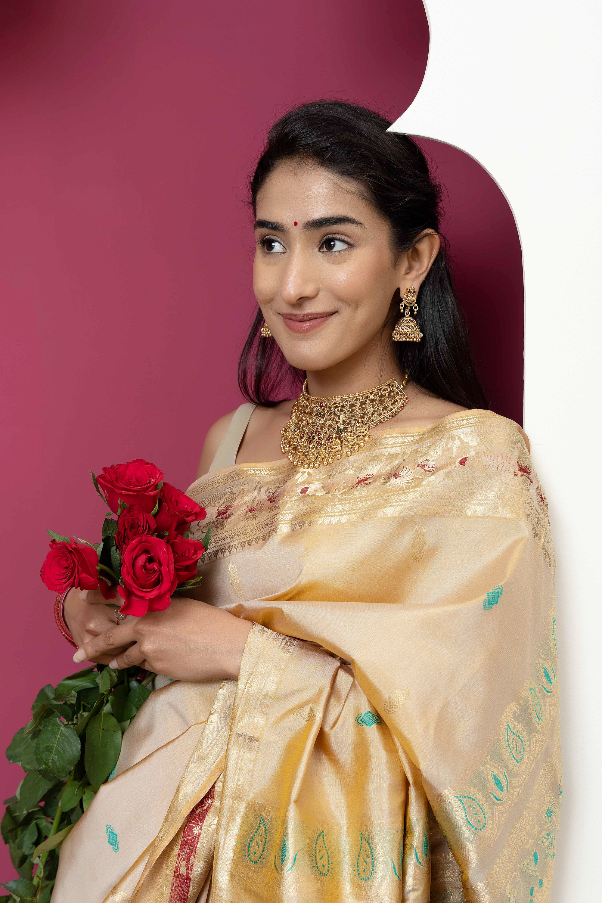 Baluchari handloom pure silk sari, with intricate weaving on border and pallu