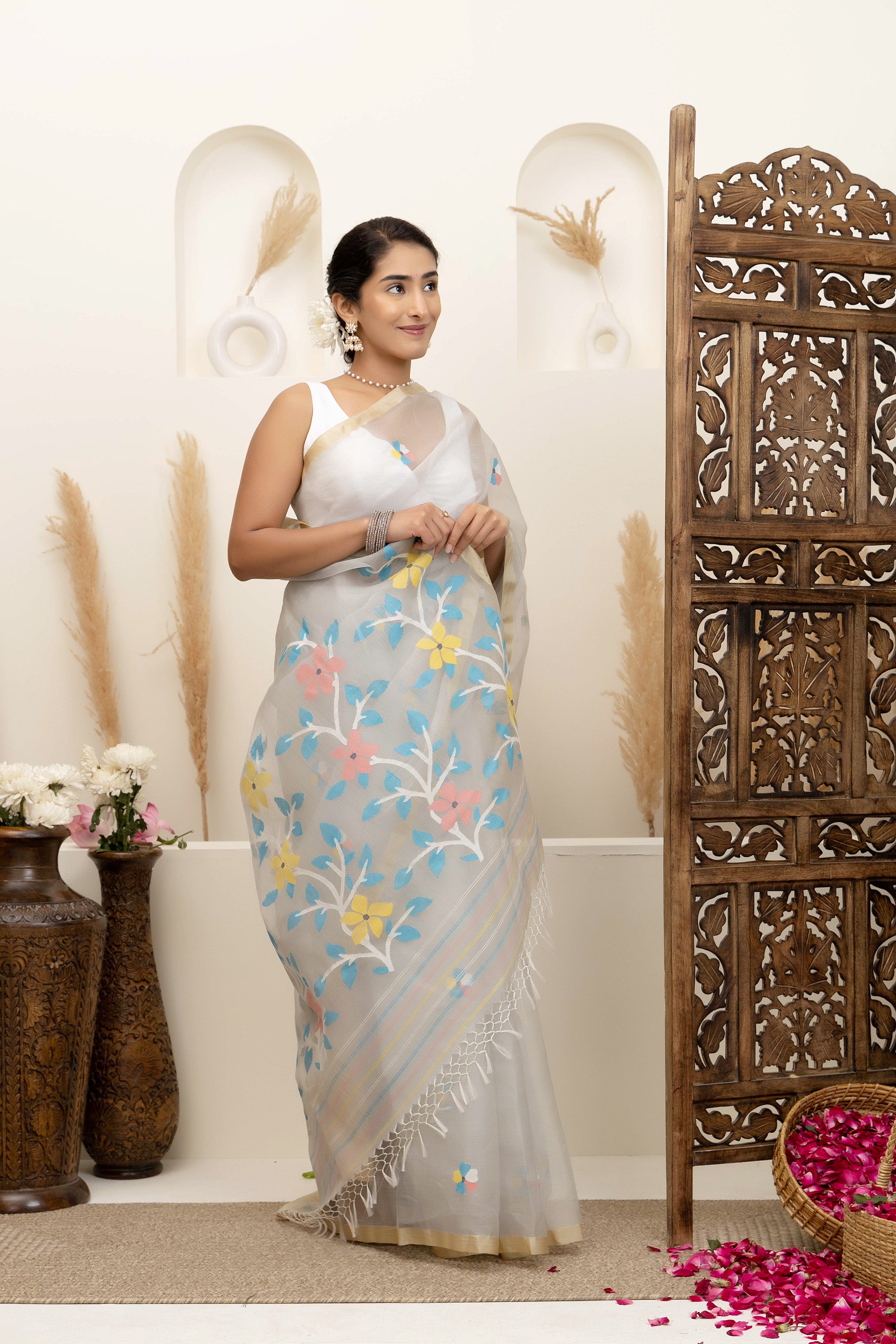 Jamdani Handloom pure mul silk off-white saree, with small bute all over and thread weave heavy pallu