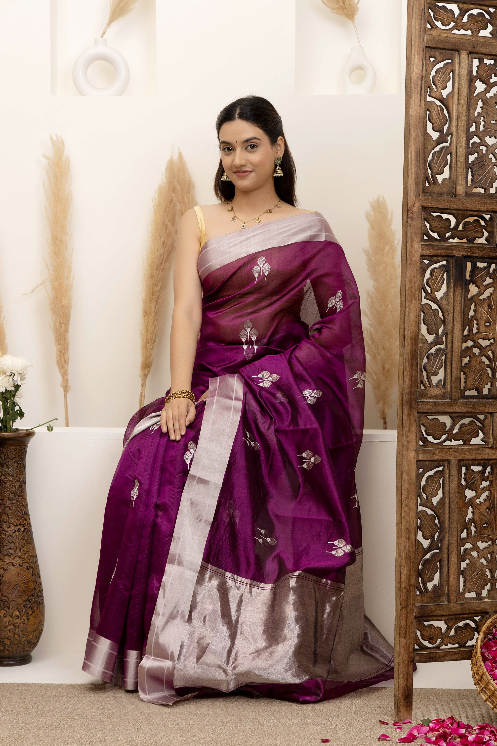 Chanderi handwoven pure silk deep magenta saree with large bute deign all over, zari, border and pallu